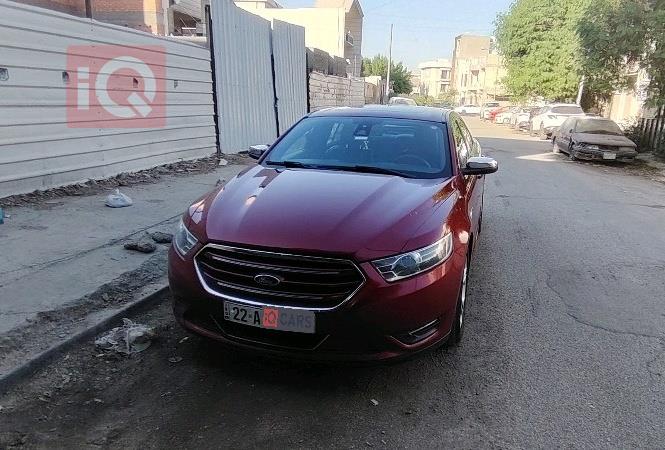 Ford Taurus